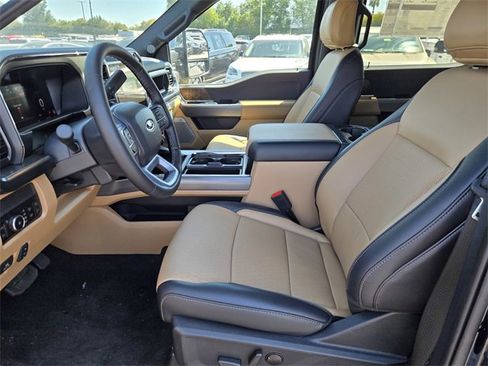 New 2025 Ford F250 Lariat w/ Lariat Ultimate Package image 9