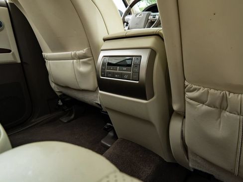 Used 2018 Lexus GX 460 Luxury AWD/4WD image 23