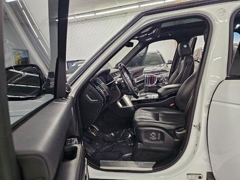 Used 2017 Land Rover Range Rover Supercharged image 35