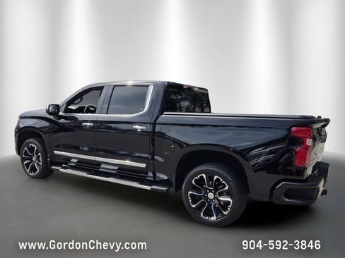 Certified 2024 Chevrolet Silverado 1500 High Country w/ High Country Premium Package AWD/4WD image 3