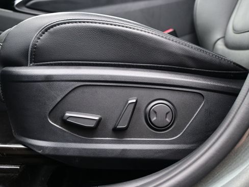 Certified 2023 Hyundai Tucson Limited AWD/4WD image 13