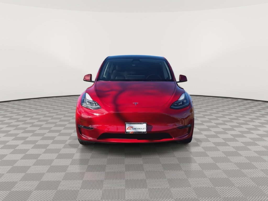 Used 2023 Tesla Model Y AWD image 3