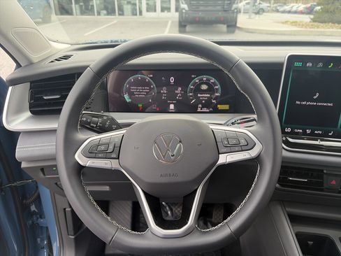 New 2026 Volkswagen Tiguan SE AWD/4WD image 27