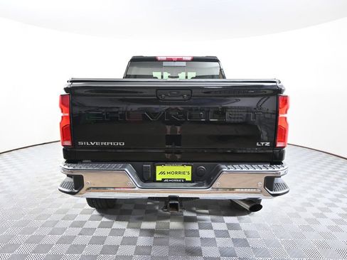 Used 2025 Chevrolet Silverado 3500 LTZ w/ LTZ Convenience Package AWD/4WD image 5