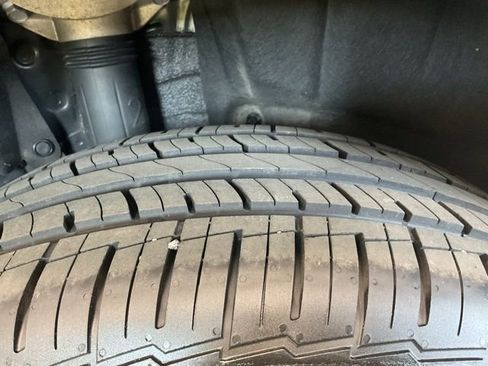 Used 2024 Toyota RAV4 XLE image 8