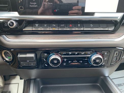 New 2026 GMC Sierra 3500 SLT w/ Texas SLT Premium Package image 17