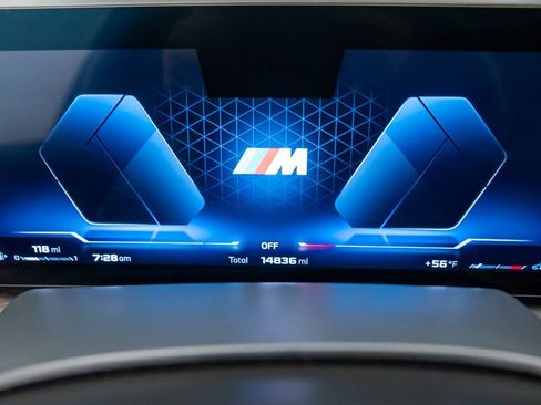 Certified 2025 BMW X7 M60i w/ Executive Package AWD/4WD image 23