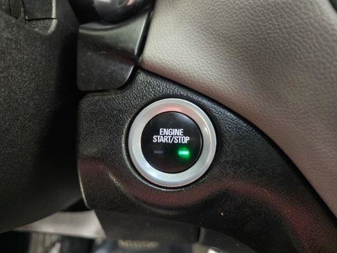 Used 2018 Chevrolet Equinox LS FWD image 21