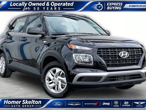 Certified 2026 Hyundai Venue SE FWD image 1