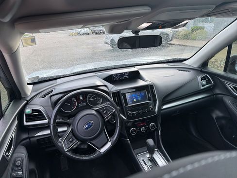 Used 2020 Subaru Forester Premium image 12