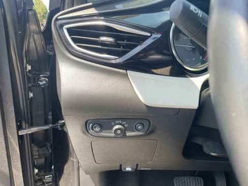 Used 2021 Buick Encore GX Preferred image 18