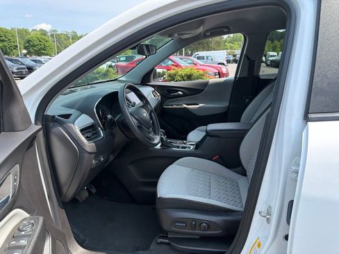 Used 2024 Chevrolet Equinox LS w/ LS Convenience Package AWD/4WD image 12