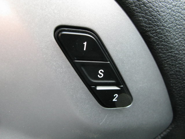 Used 2025 Chrysler Pacifica Limited FWD image 19