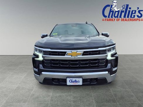 Used 2022 Chevrolet Silverado 1500 LT image 2