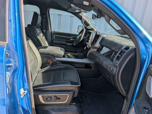 Used 2025 RAM 1500 Laramie w/ Night Edition AWD/4WD image 17
