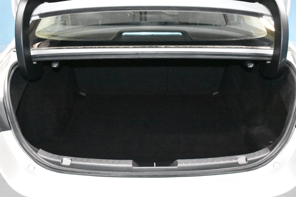 Used 2025 MAZDA MAZDA3 s FWD image 28