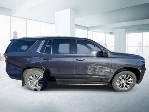 Used 2023 Chevrolet Tahoe LT AWD/4WD image 2