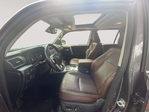 Used 2023 Toyota 4Runner Limited AWD/4WD image 9