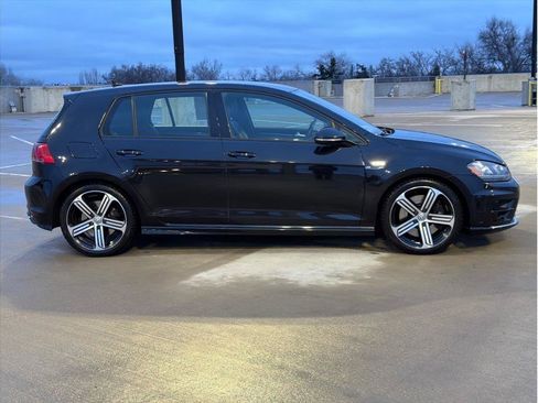 Used 2016 Volkswagen Golf R 4-Door image 9