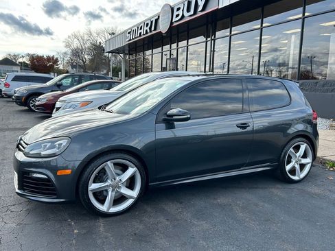 Used 2012 Volkswagen Golf R R image 2