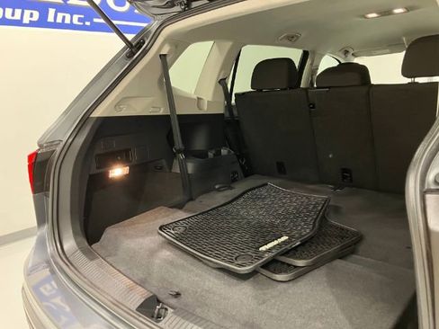 Used 2018 Volkswagen Tiguan S FWD image 38