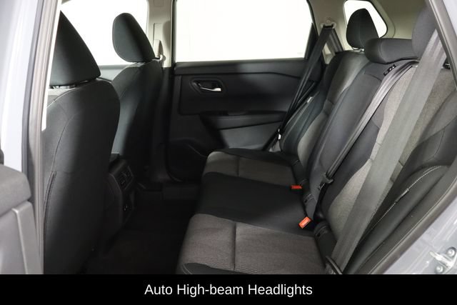 Used 2026 Nissan Rogue SV FWD image 16