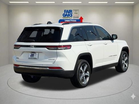 Used 2023 Jeep Grand Cherokee Limited image 7