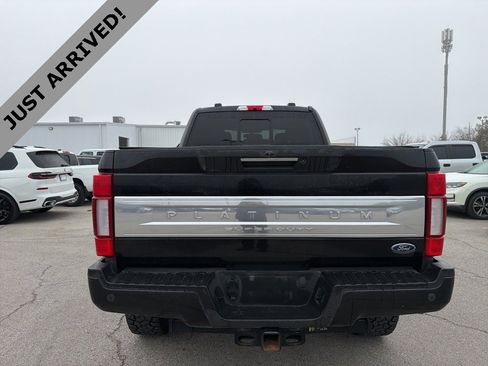 Used 2022 Ford F350 Platinum image 6