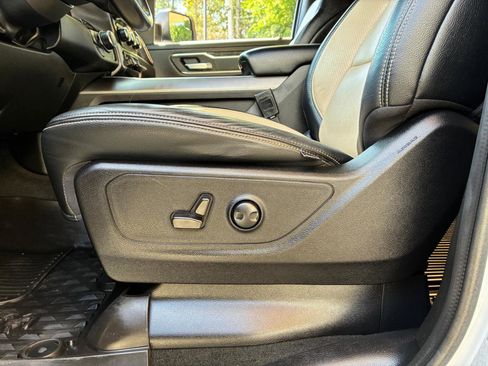 Used 2022 RAM 1500 Big Horn AWD/4WD image 14
