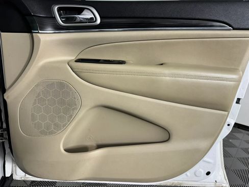 Used 2019 Jeep Grand Cherokee Limited w/ Luxury Group II AWD/4WD image 44