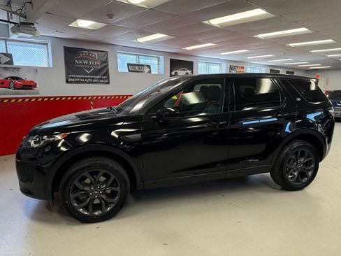 Used 2019 Land Rover Discovery Sport HSE AWD/4WD image 4