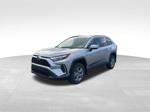 Used 2023 Toyota RAV4 XLE w/ Convenience Package image 1