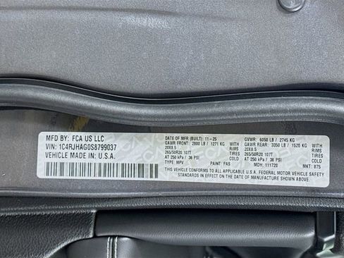 New 2025 Jeep Grand Cherokee Altitude image 35