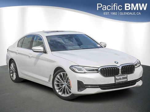 Certified 2023 BMW 530i w/ Convenience Package RWD image 1