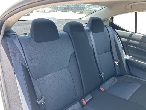 New 2025 Nissan Versa SV image 38