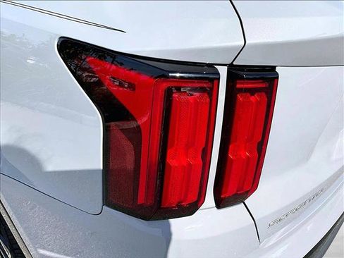 Used 2023 Kia Sorento SX FWD image 29