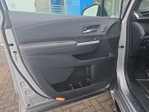 Used 2023 Toyota Sienna XSE image 12