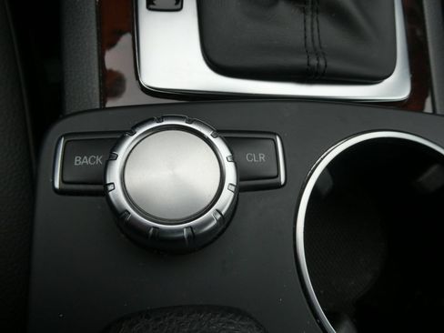 Used 2012 Mercedes-Benz C 300 4MATIC Sedan image 15