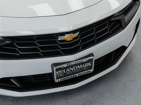 Used 2023 Chevrolet Camaro LT RWD image 11