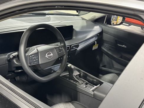 New 2026 Nissan Sentra SV w/ Floor Mat Package FWD image 17