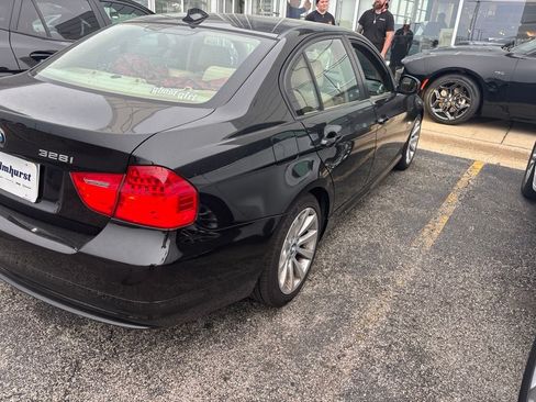 Used 2011 BMW 328i xDrive Sedan AWD/4WD image 6