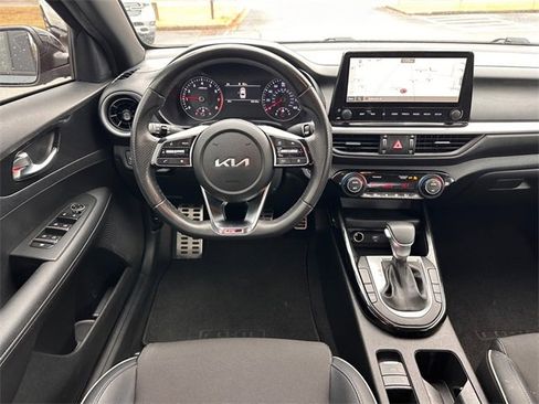 Used 2023 Kia Forte GT-Line w/ GT-Line Technology Package image 10