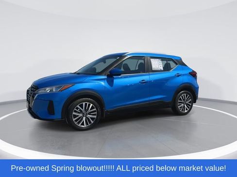 Used 2021 Nissan Kicks SV FWD image 4
