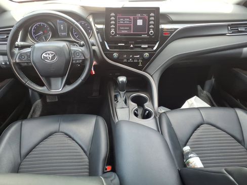 Used 2021 Toyota Camry SE w/ Carpet Mat Package (TMS) FWD image 11