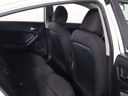 Used 2016 Kia Forte LX FWD image 21