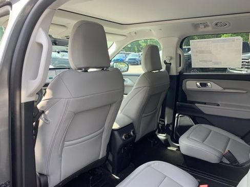 New 2026 Ford Explorer Active w/ Active Comfort Package AWD/4WD image 20