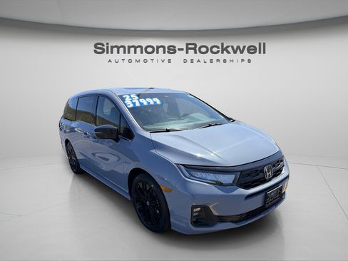 Used 2025 Honda Odyssey Sport-L image 8