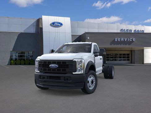 New 2026 Ford F550 4x4 Regular Cab Super Duty image 2