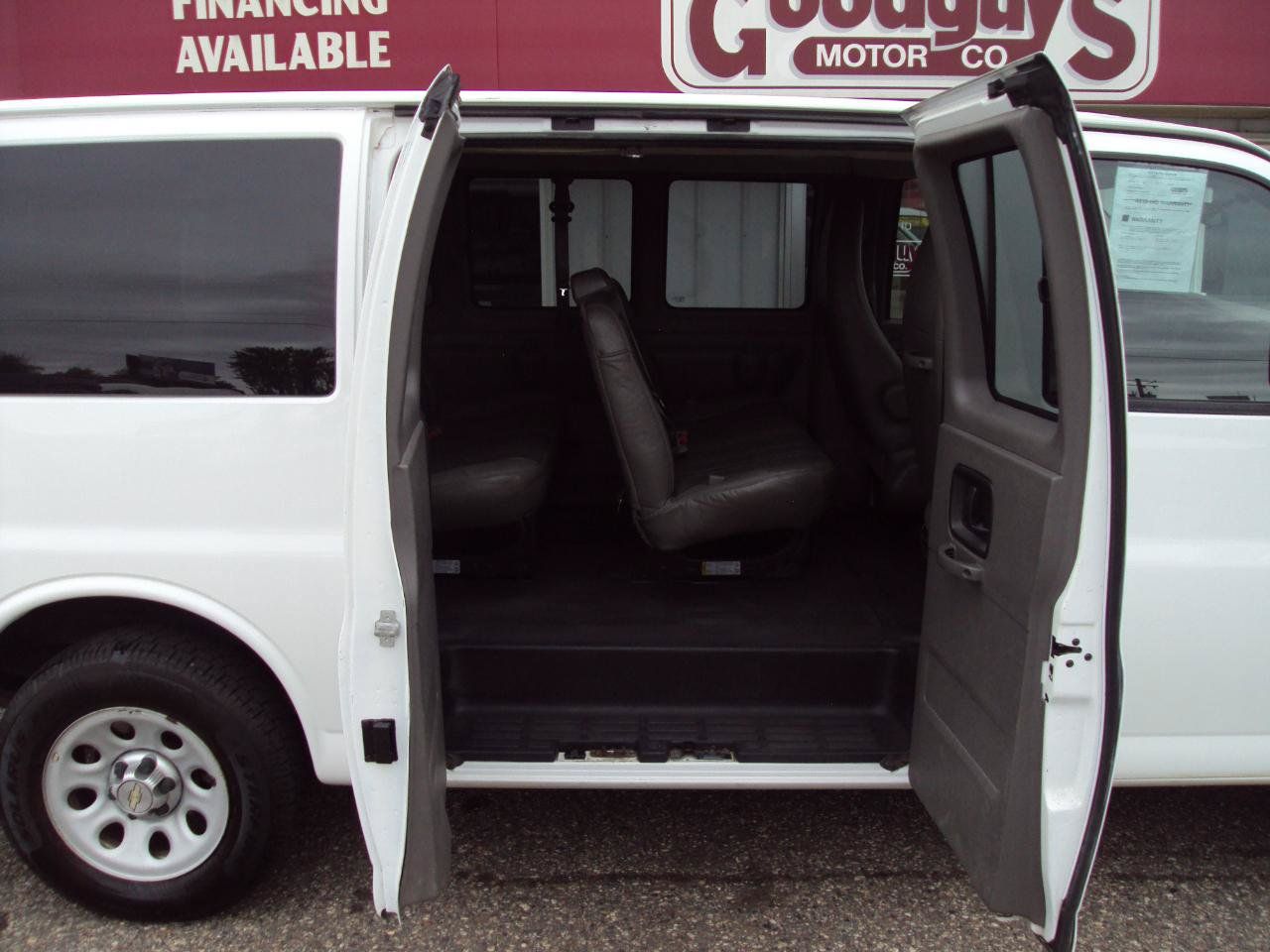 Used 2014 Chevrolet Express 1500 LS AWD/4WD image 10