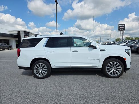 Used 2021 GMC Yukon Denali w/ Denali Ultimate Package AWD/4WD image 7